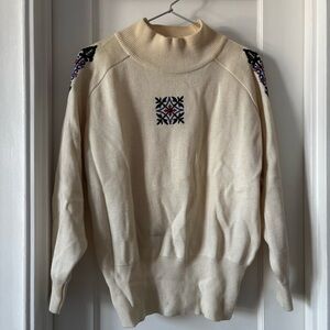 Vintage white ethnic patterns sweater